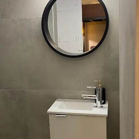 Apartment Modern Tiny House In *